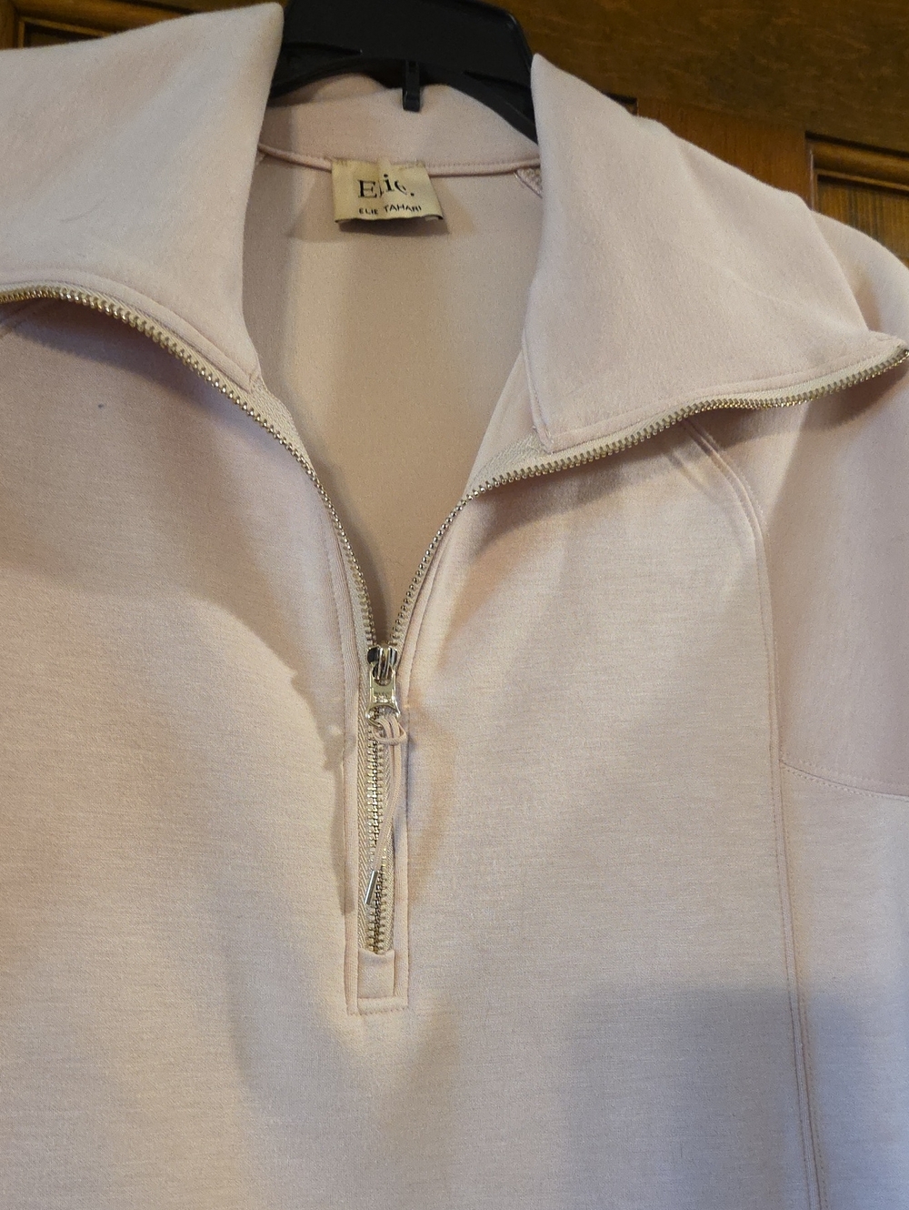 Elie Tahari Pale Pink Short Sleeve Pullover - Picture 3 of 4